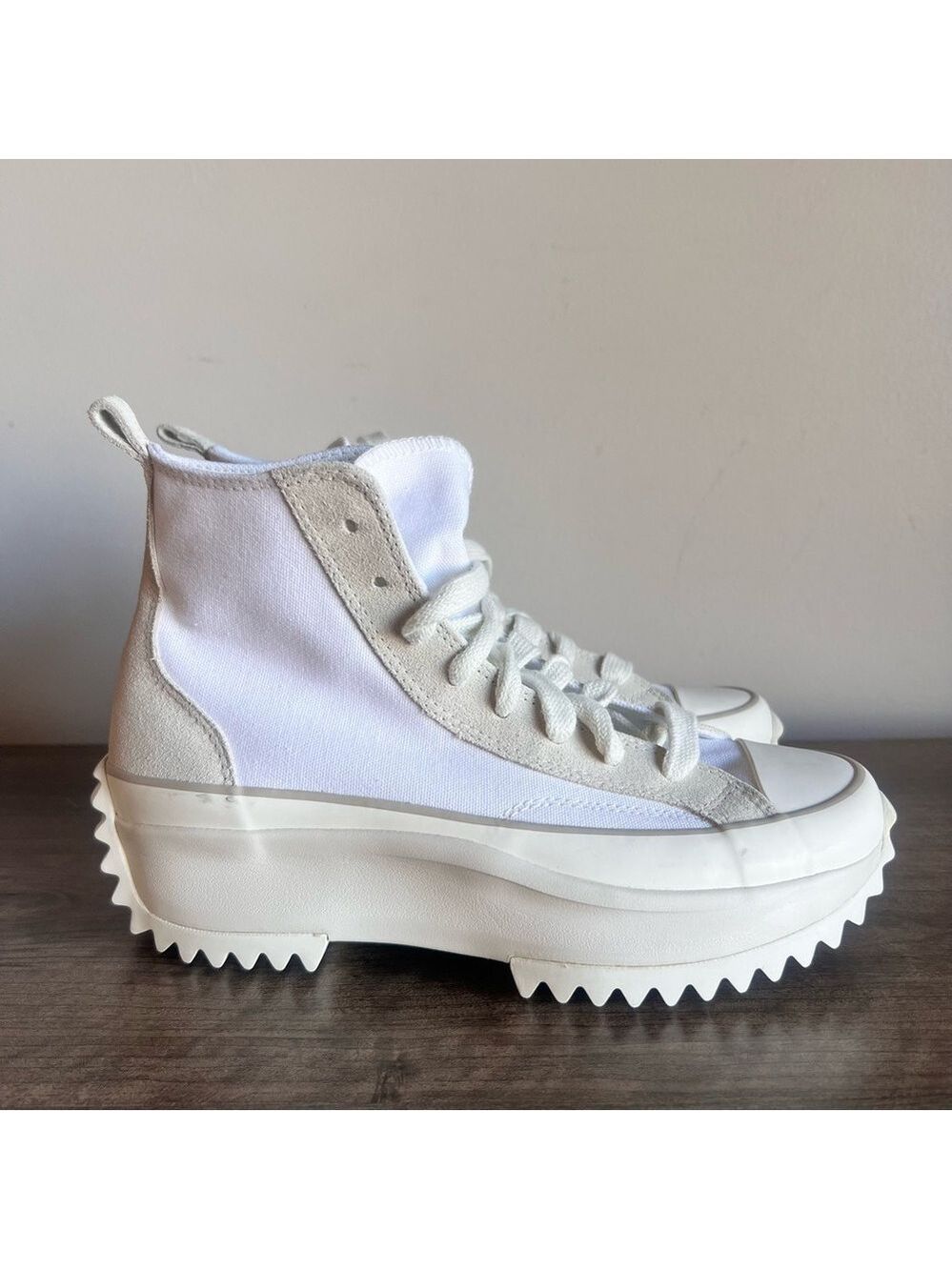 Converse NEW Unisex Run Star Hike Platform Two Tone Shoe Size 7 or 8.5 #592